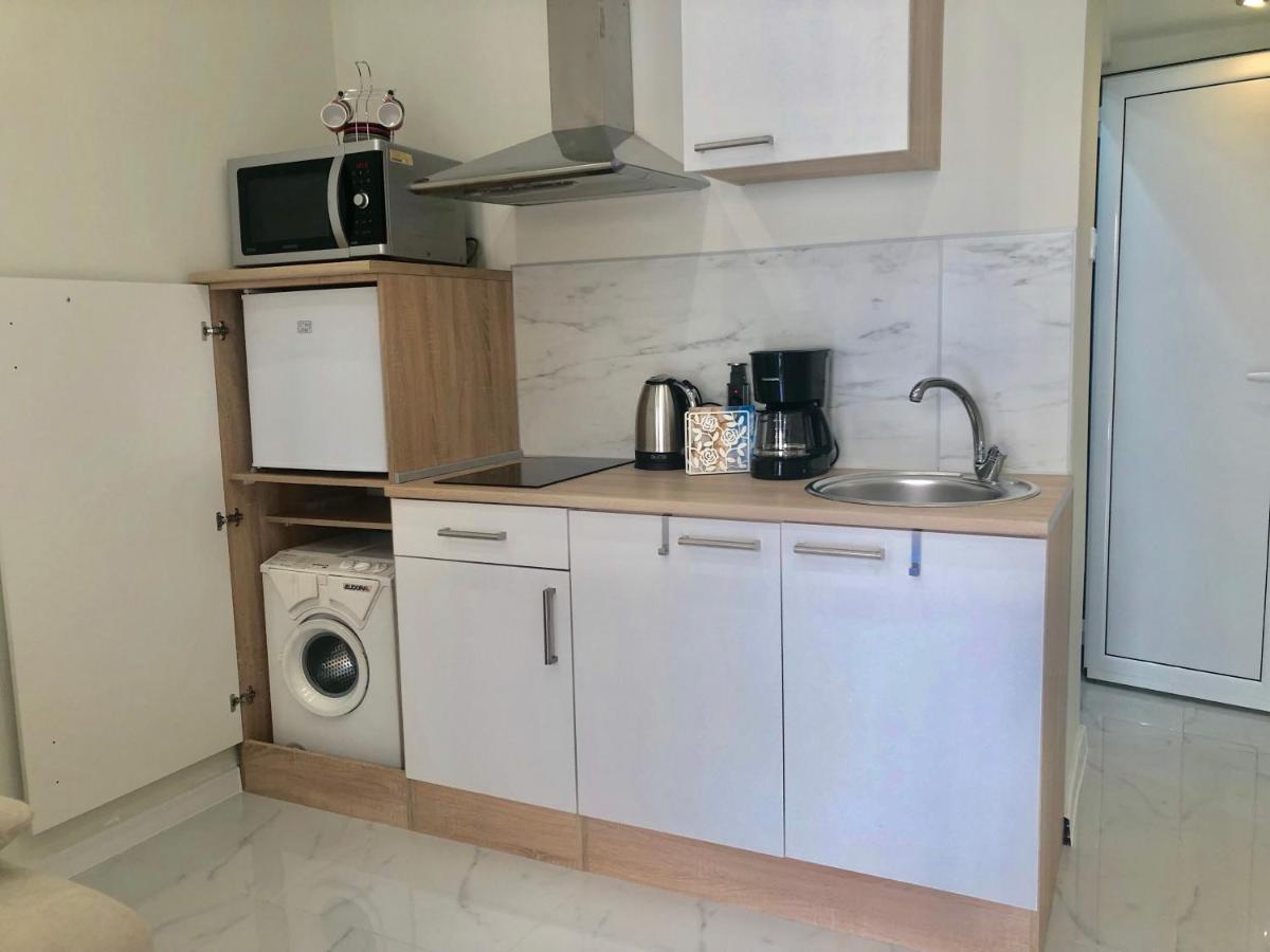 Sun Rise Apartment Peraía Екстериор снимка