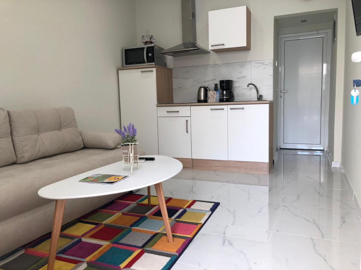 Sun Rise Apartment Peraía Екстериор снимка